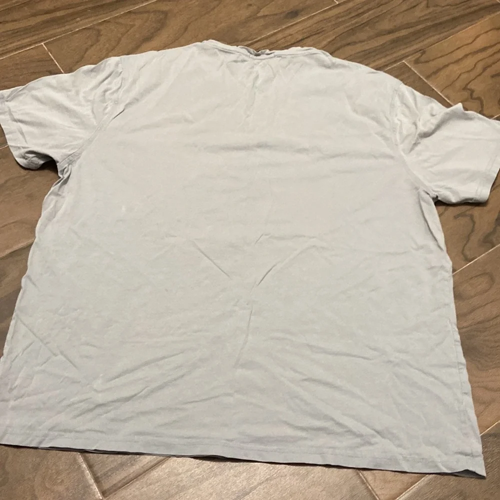 Calvin Klein tee (XXL) - Picture 4 of 4